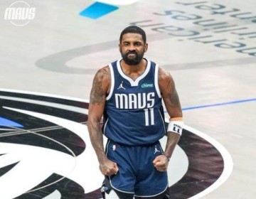 加盟勇士后的第三场球，巴特勒真的“拉”了...