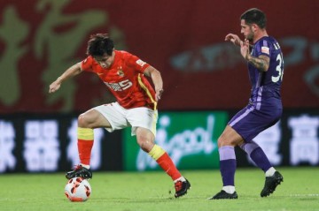 NBA直播-蒿俊闵广州队首秀无绝杀剧本 真逼郑智亲自登场？